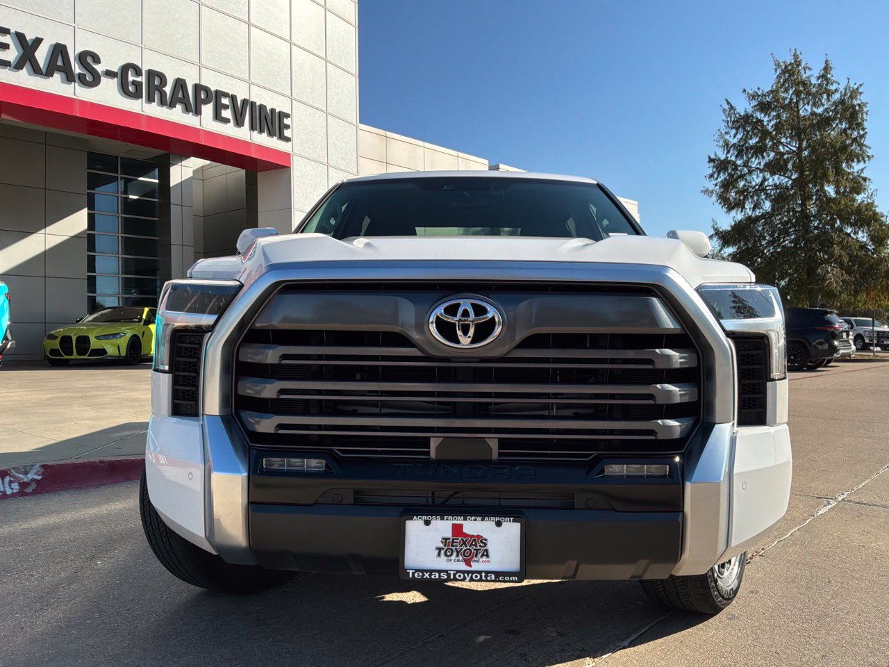 Used 2024 Toyota Tundra Limited w/ Power Package AWD/4WD image 3