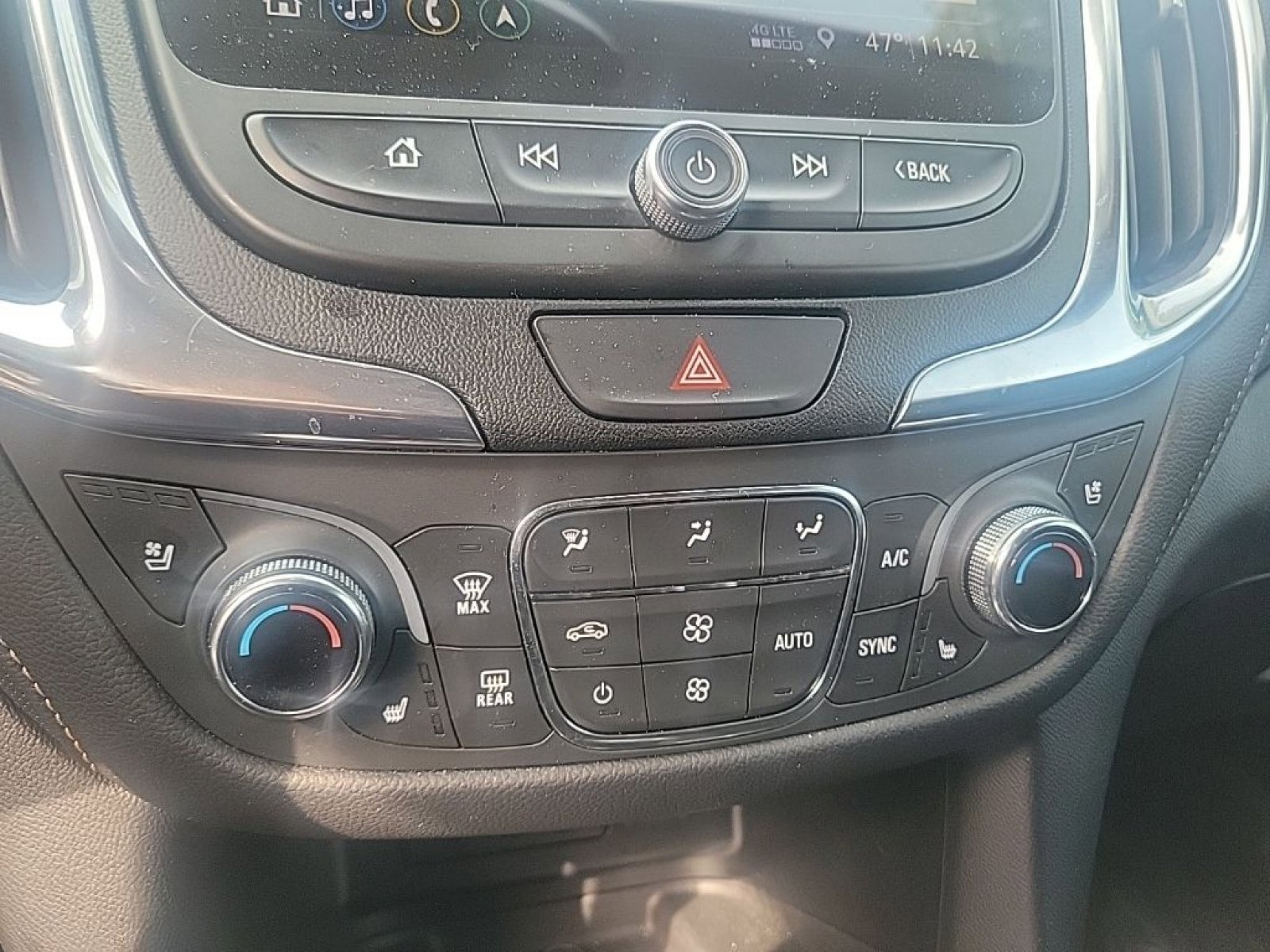 Used 2021 Chevrolet Equinox Premier image 27