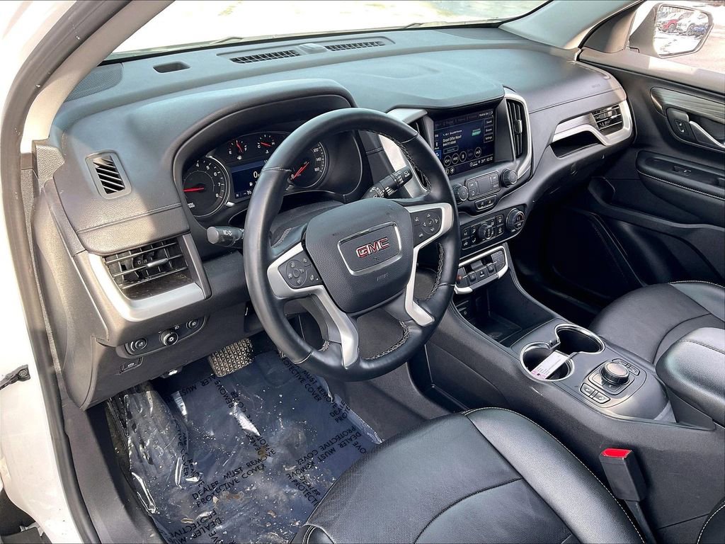 Used 2024 GMC Terrain SLT image 8