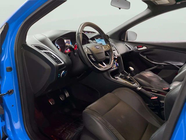 Used 2017 Ford Focus RS AWD/4WD image 66