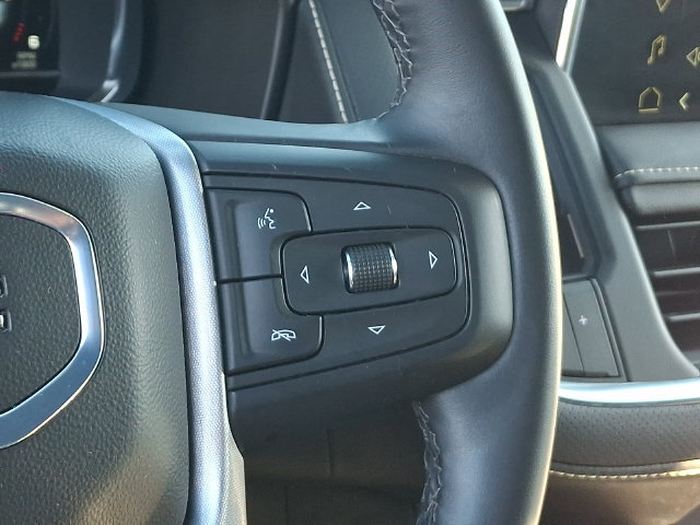 Used 2024 GMC Yukon XL SLT AWD/4WD image 8