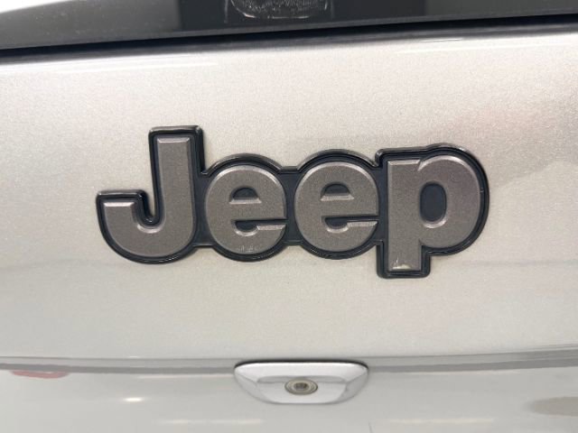 Used 2015 Jeep Cherokee Trailhawk w/ Comfort/Convenience Group image 22