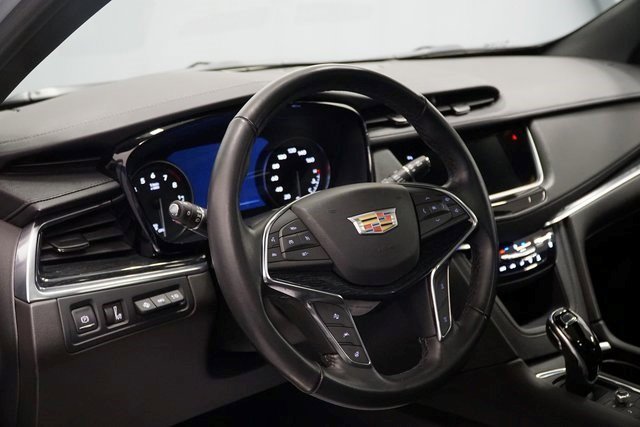 Certified 2022 Cadillac XT5 Premium Luxury w/ Technology Package image 11