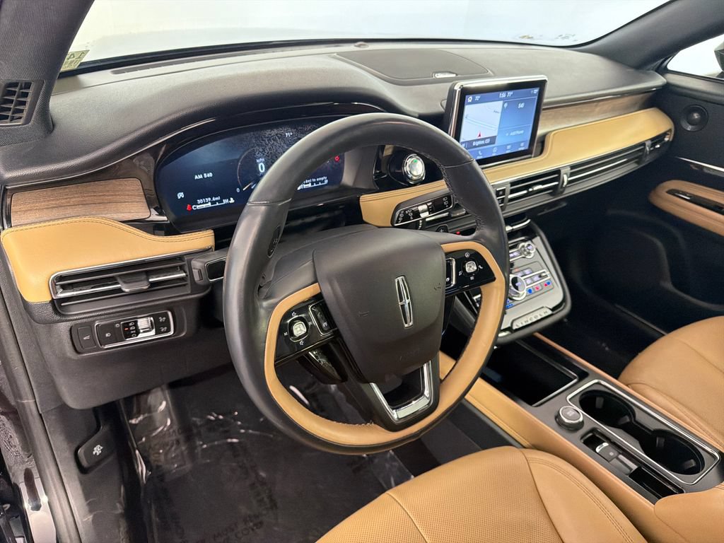 Used 2021 Lincoln Corsair Reserve FWD image 13