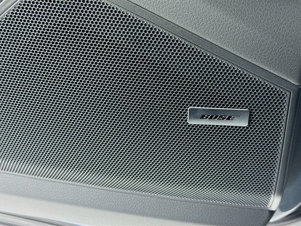 New 2026 Porsche Cayenne Coupe AWD/4WD image 13