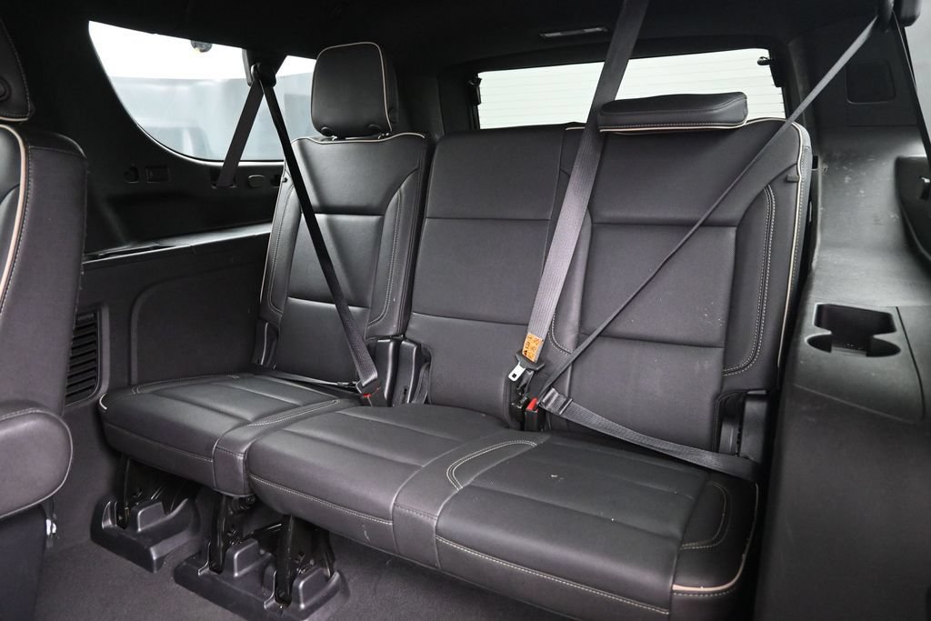Used 2023 Chevrolet Suburban Premier AWD/4WD image 26