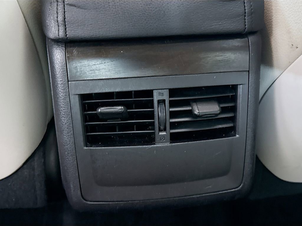 Used 2016 Toyota Avalon XLE Plus image 23