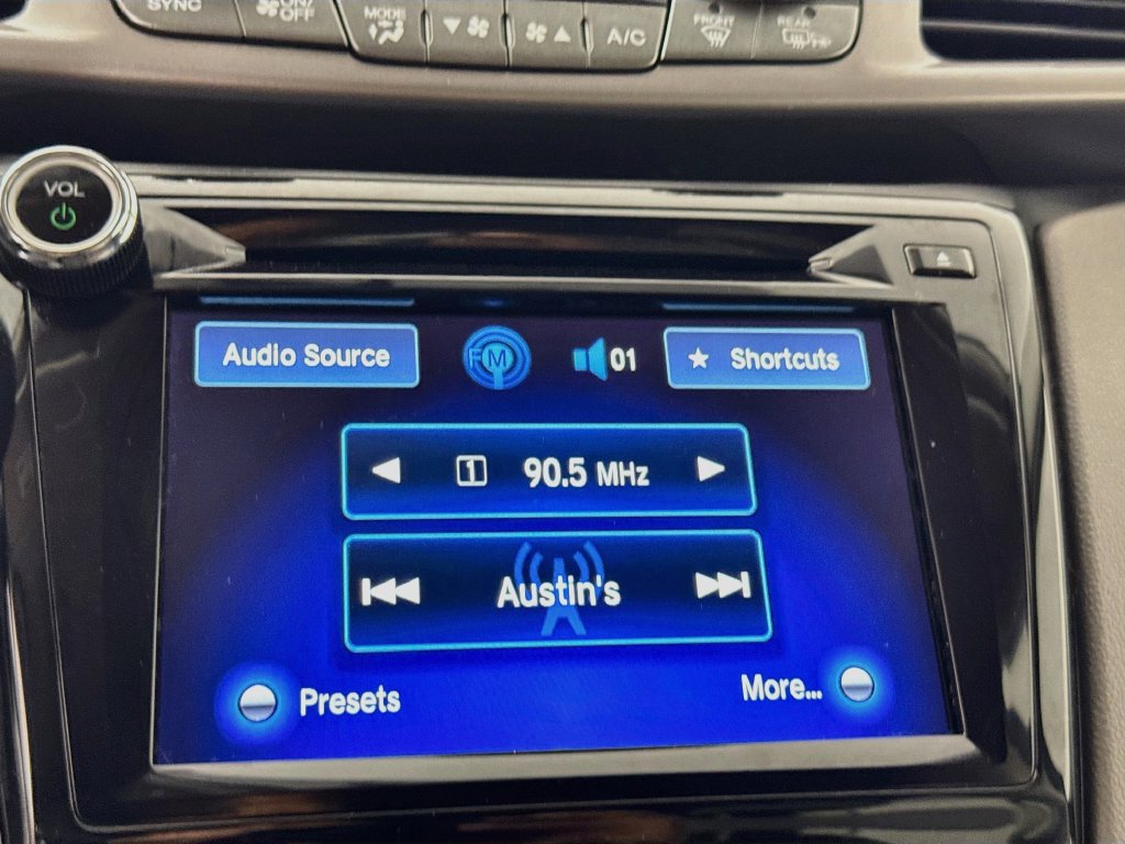 Used 2016 Honda Odyssey SE image 17