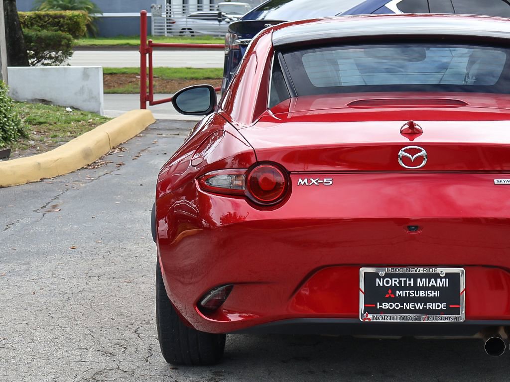 Used 2022 MAZDA MX-5 Miata RF Grand Touring RWD image 13