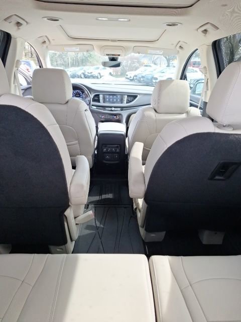 Used 2023 Buick Enclave Premium w/ Experience Buick Package image 6