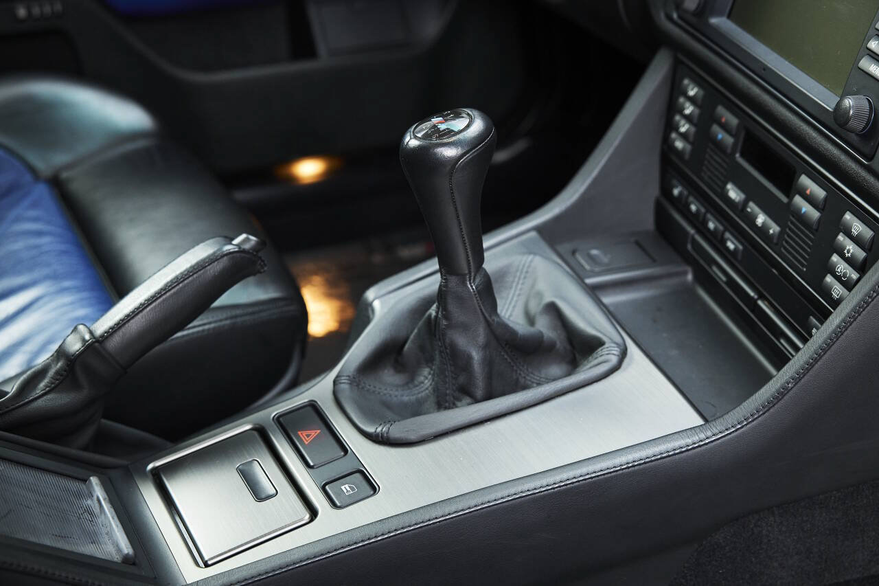Used 2002 BMW M5 RWD image 47