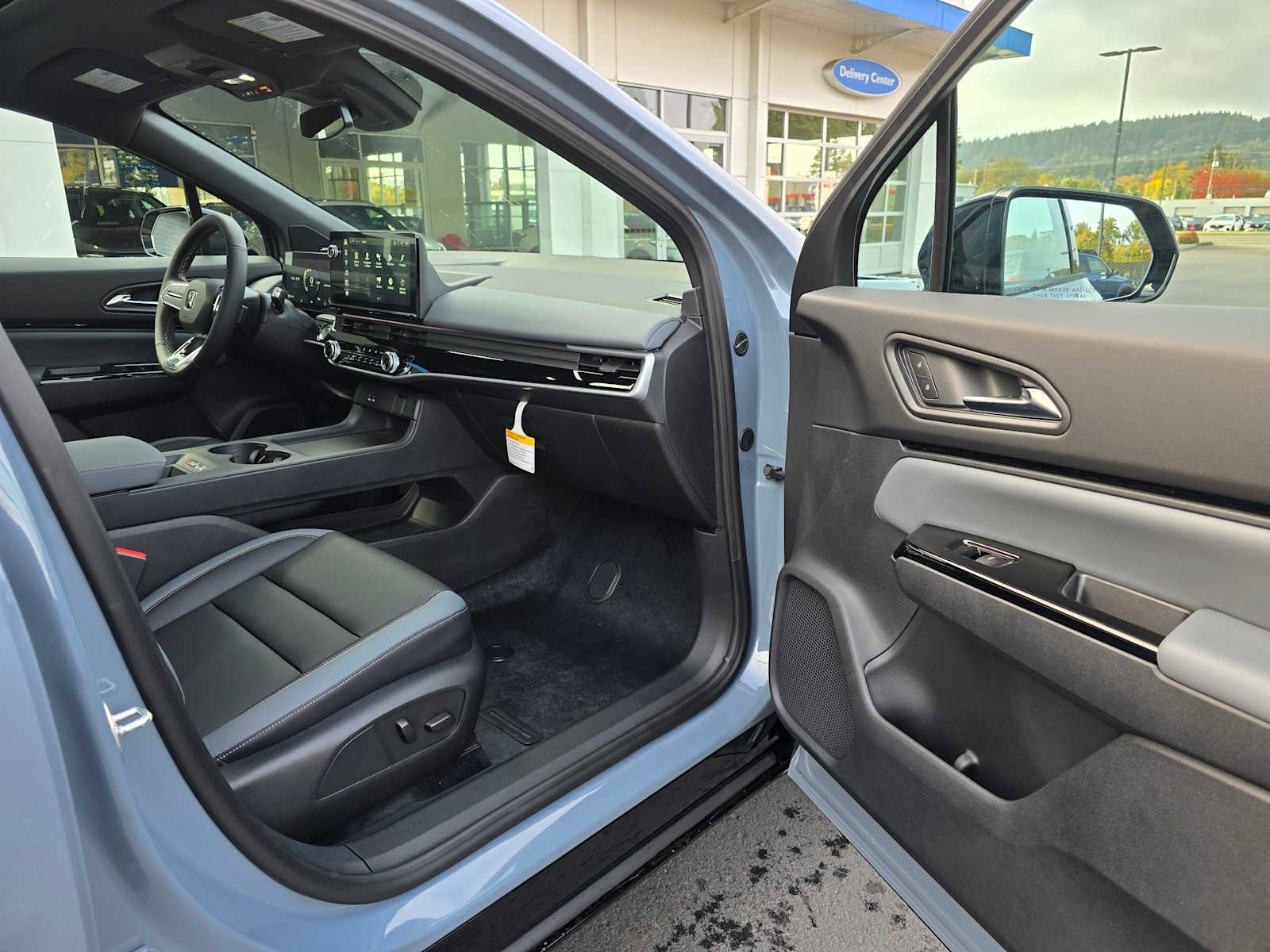 New 2025 Honda Prologue Touring image 13