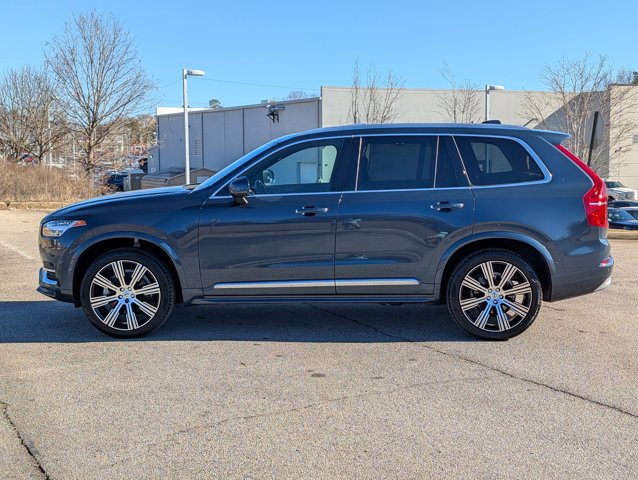 Used 2022 Volvo XC90 T6 Inscription w/ Advanced Package image 12