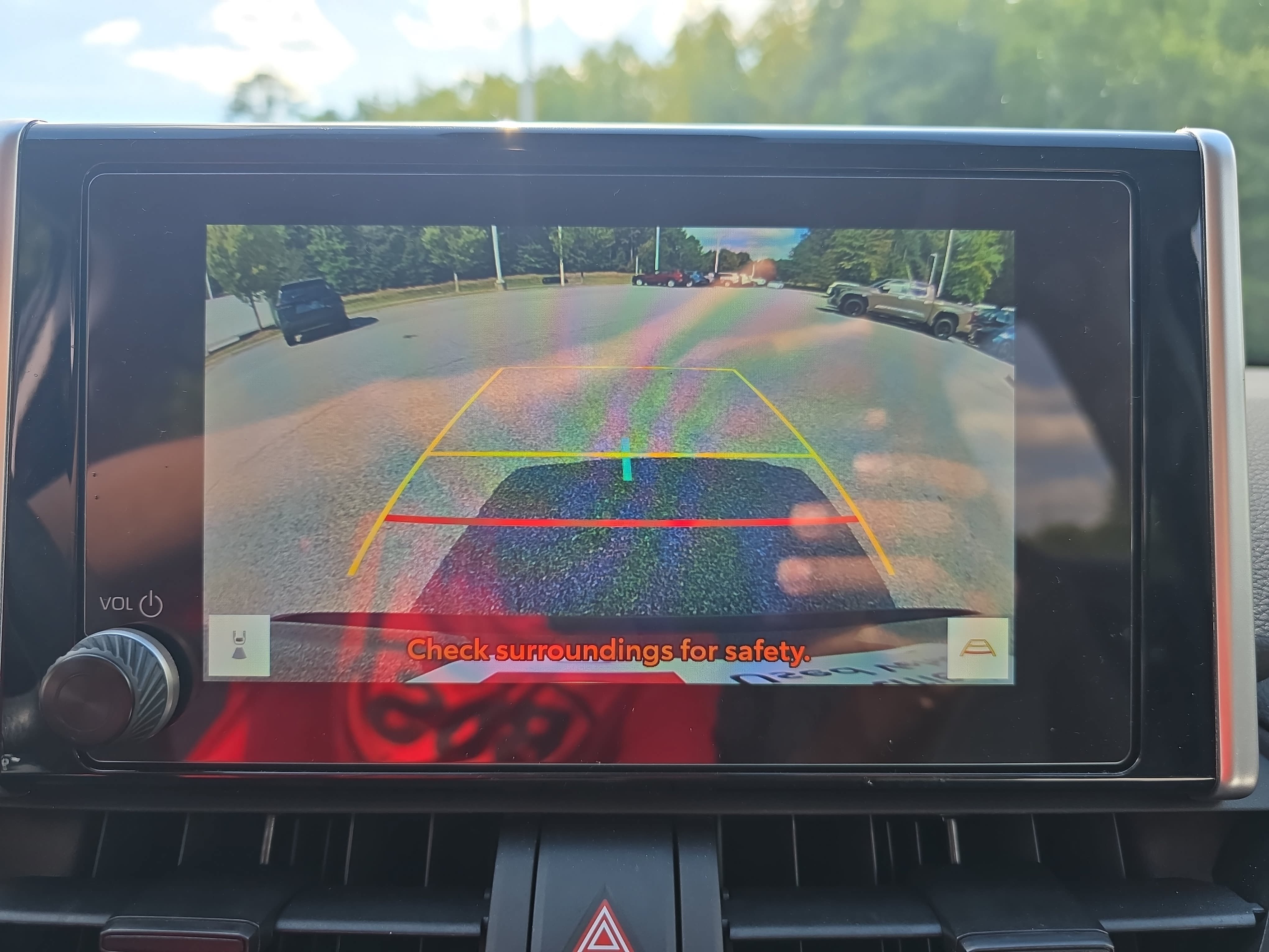 Used 2025 Toyota RAV4 XLE AWD/4WD image 19