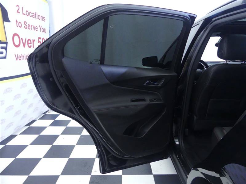 Used 2022 Chevrolet Equinox RS w/ Infotainment Package AWD/4WD image 28