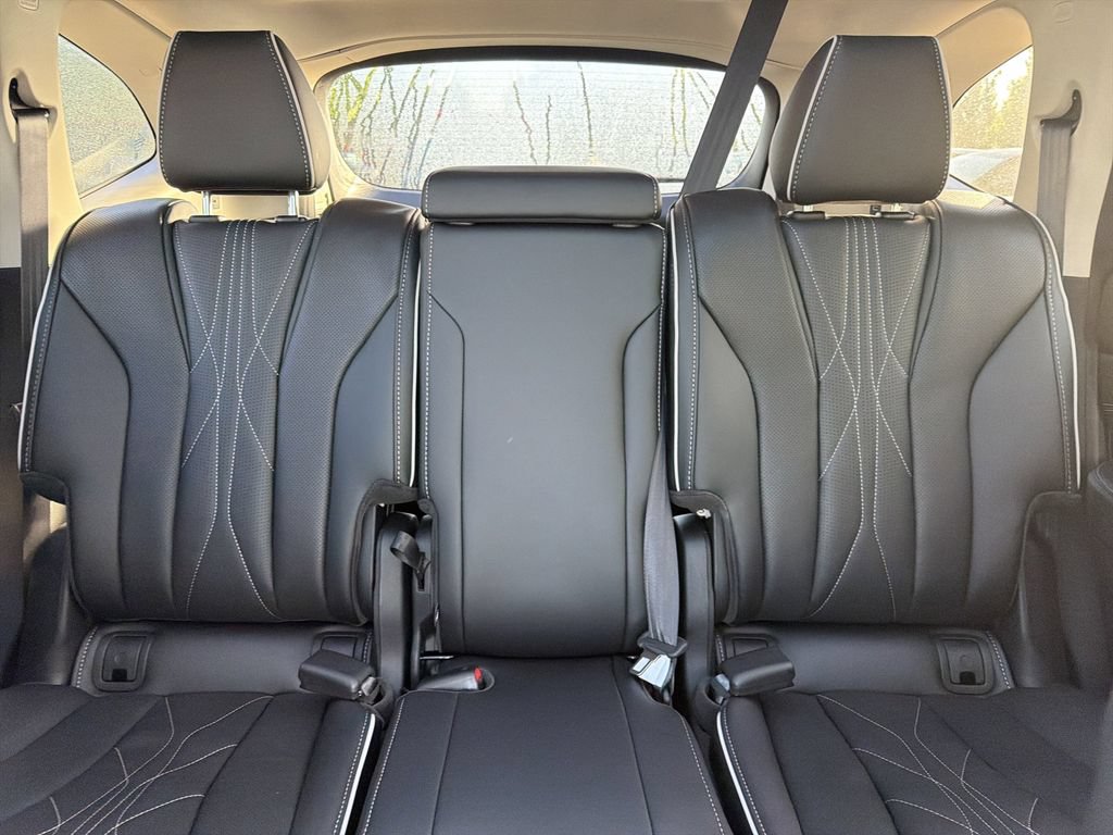 New 2026 Acura MDX SH-AWD w/ Advance Package image 28