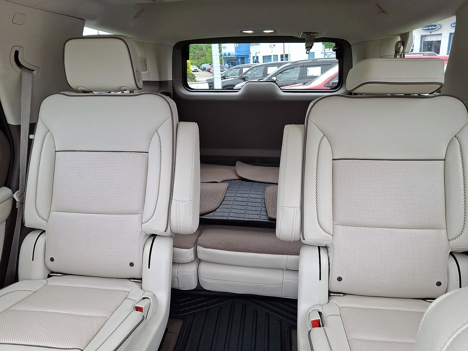 Used 2022 GMC Yukon Denali AWD/4WD image 19