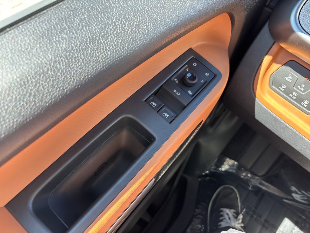 New 2025 Volkswagen ID. Buzz Pro S Plus AWD/4WD image 10