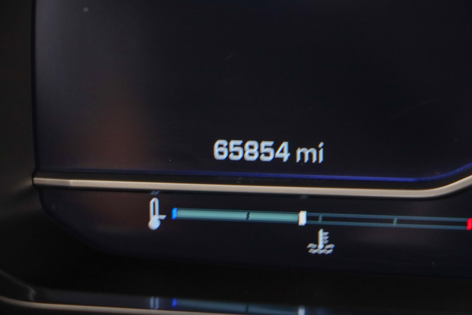 Used 2023 Chevrolet Suburban High Country image 17