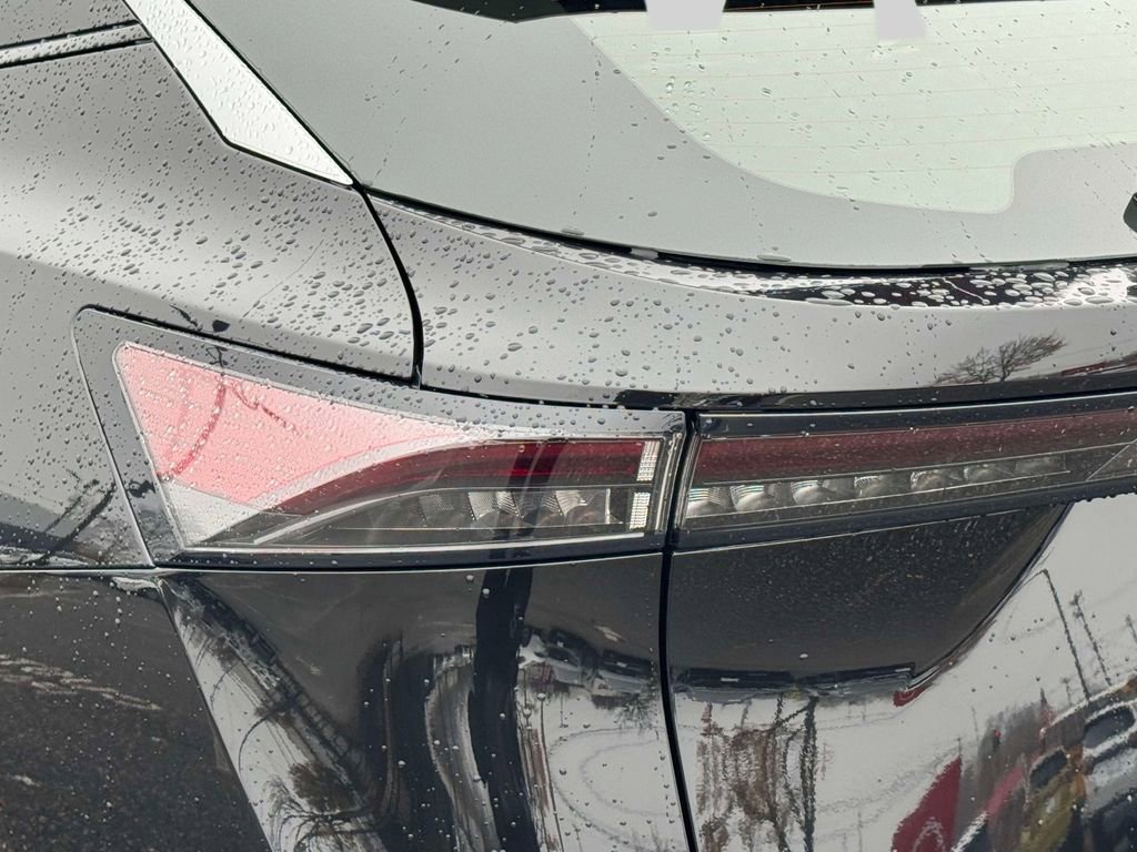 Certified 2024 Nissan Ariya FWD image 9