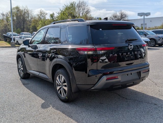 New 2026 Nissan Pathfinder SL AWD/4WD image 3