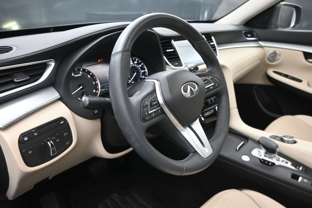 Certified 2022 INFINITI QX50 Essential AWD/4WD image 12