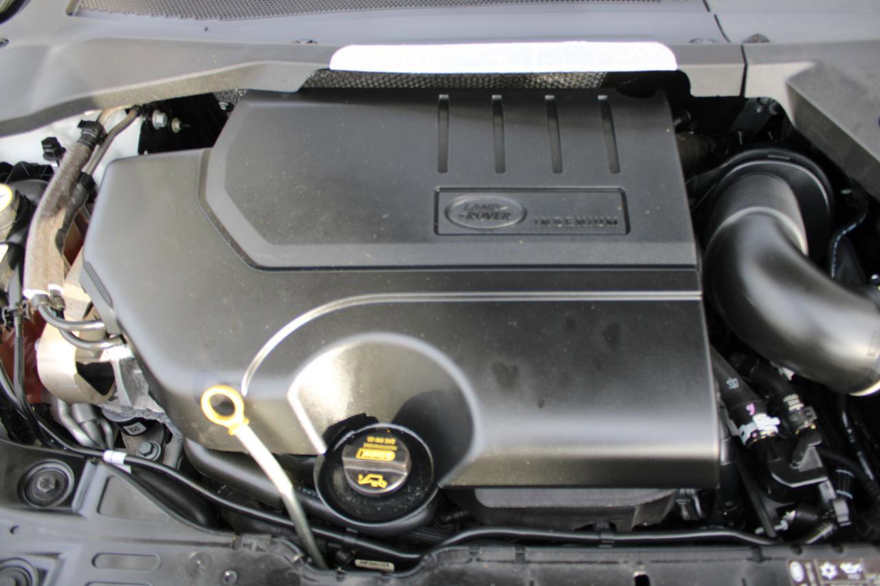 Used 2020 Land Rover Range Rover Evoque SE image 30