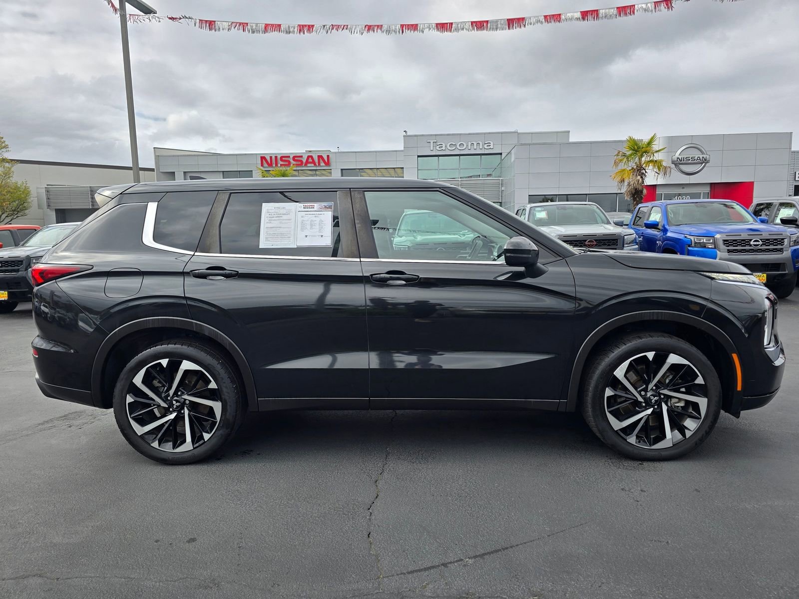 Used 2022 Mitsubishi Outlander ES AWD/4WD image 6