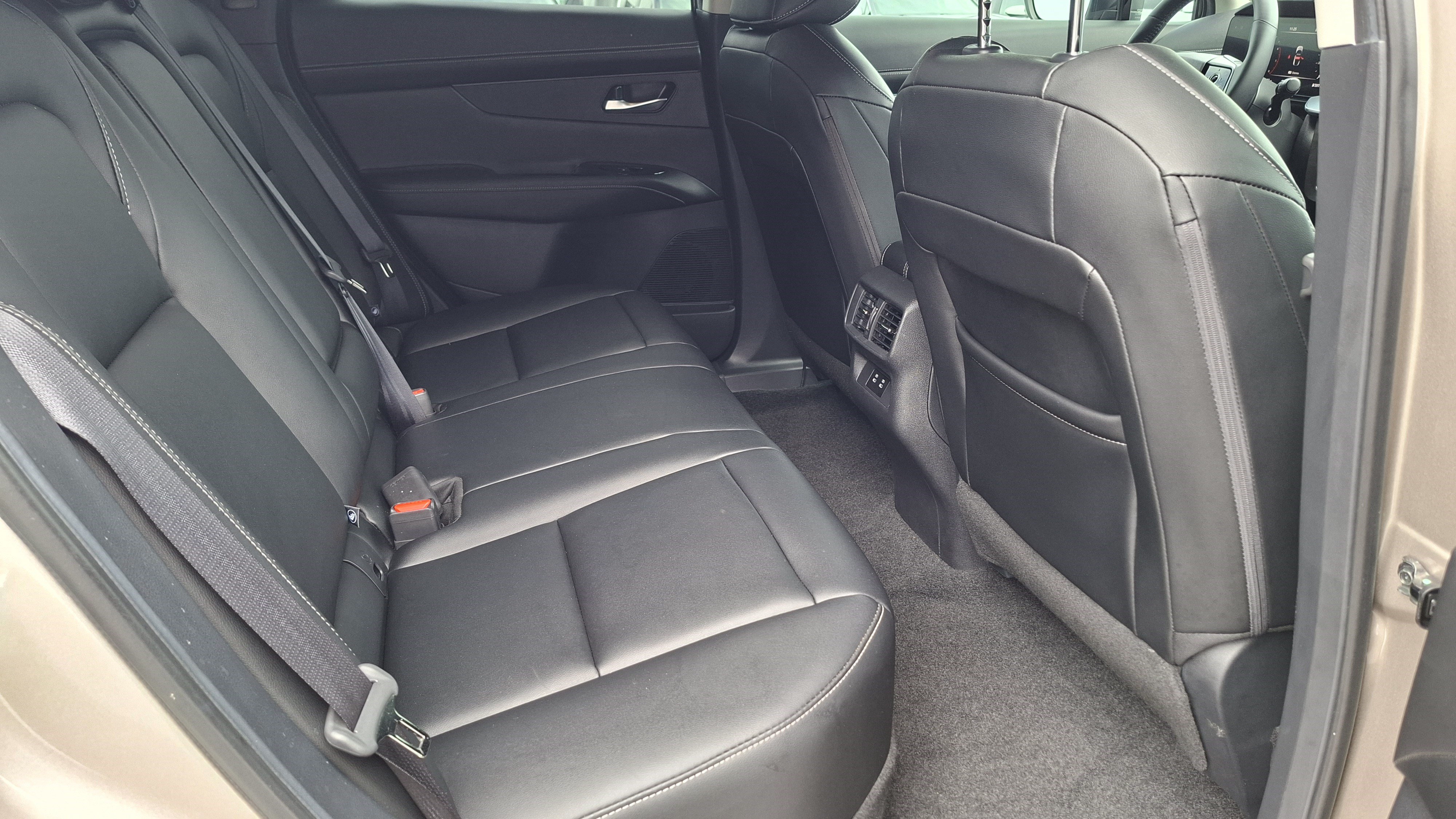 Used 2025 Nissan Murano SL AWD/4WD image 22