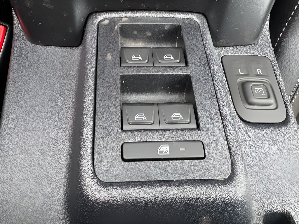 New 2025 Ford Bronco Outer Banks w/ Sasquatch Package AWD/4WD image 23