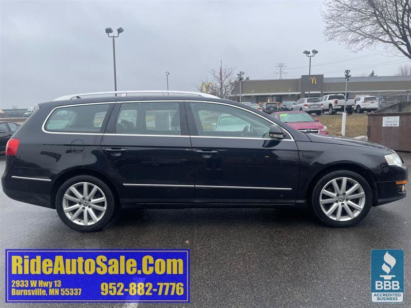 Used 2010 Volkswagen Passat Komfort FWD image 4