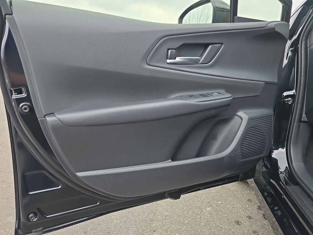 Used 2026 Toyota Prius Plug-In Hybrid image 28