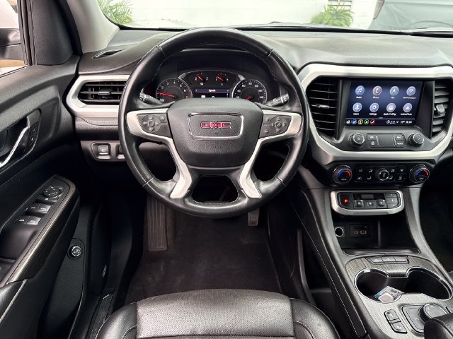 Certified 2023 GMC Acadia SLT FWD image 14