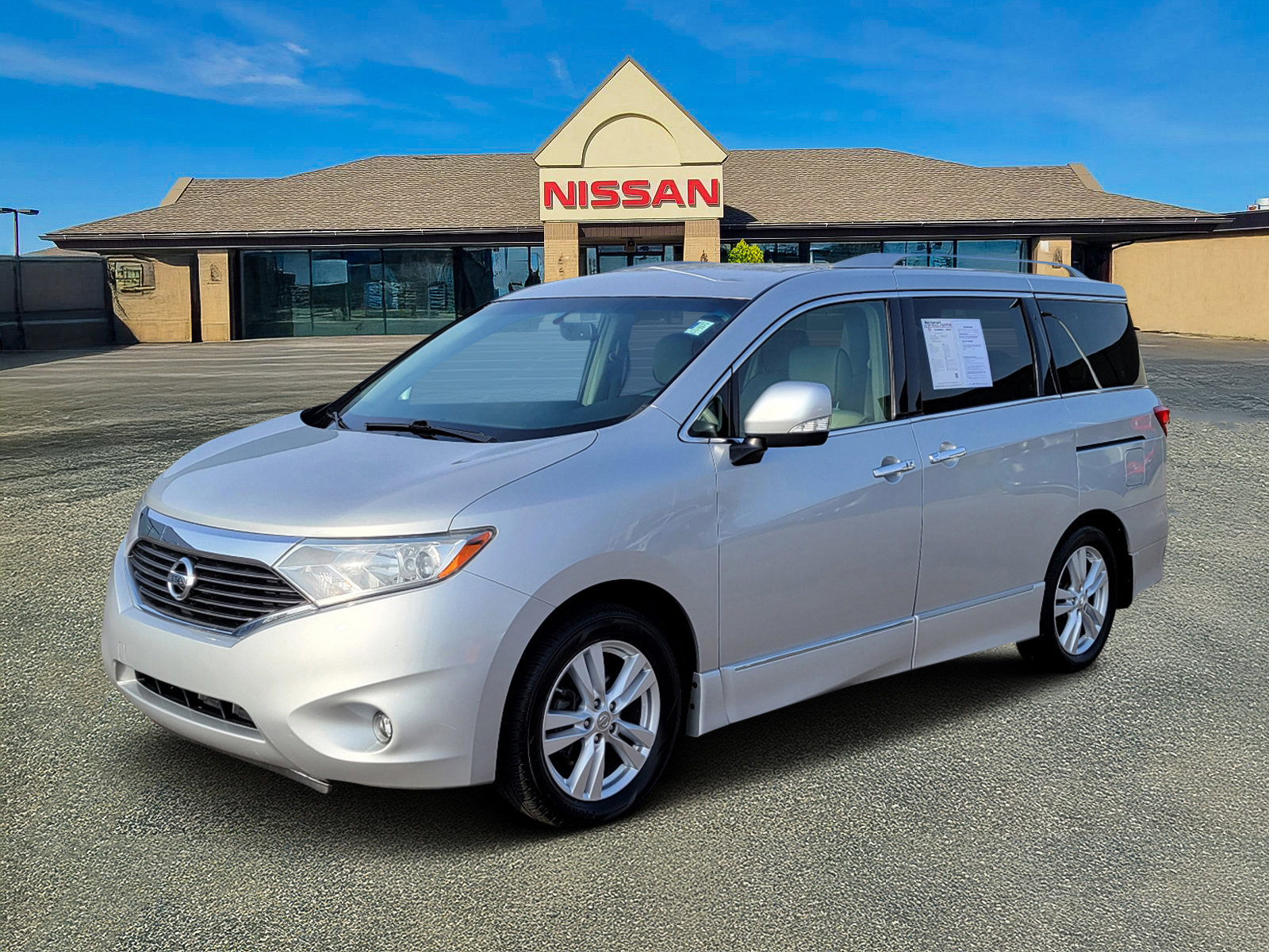 Used 2015 Nissan Quest SL image 2