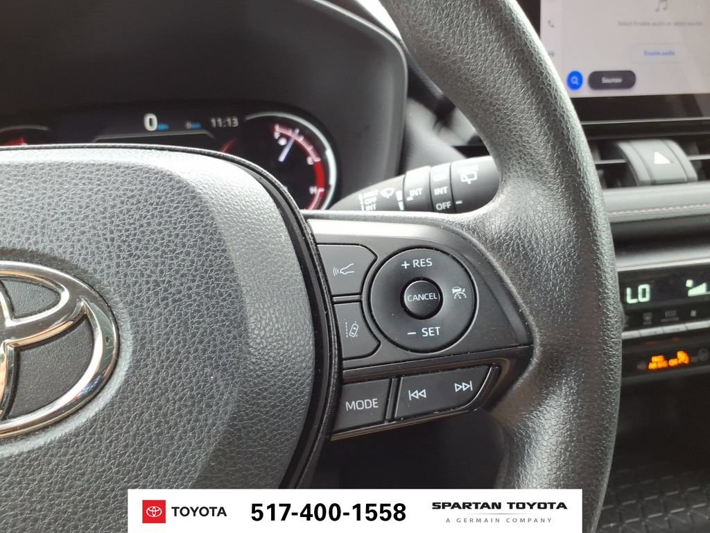 Used 2024 Toyota RAV4 XLE FWD image 19