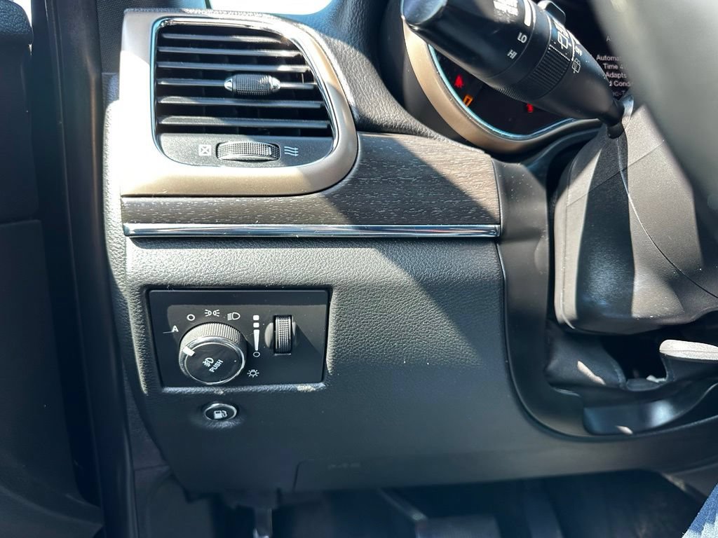 Used 2016 Jeep Grand Cherokee Limited AWD/4WD image 28