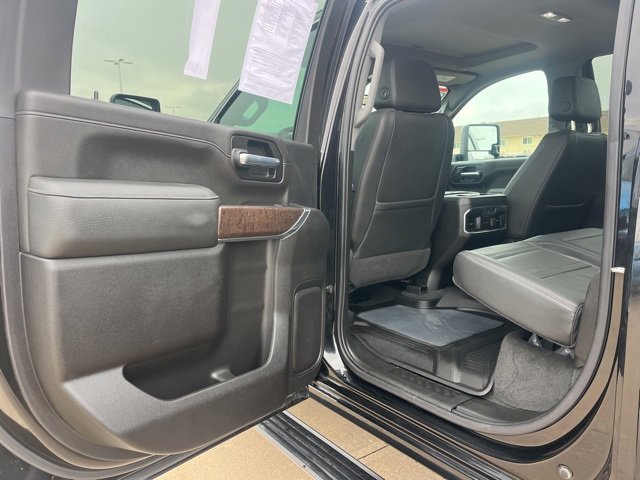 Used 2023 GMC Sierra 3500 Denali w/ Denali Black Diamond Edition image 40