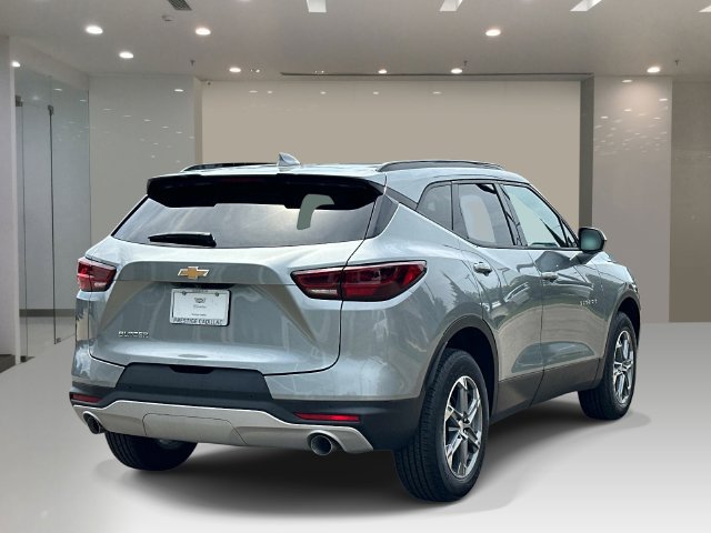 Used 2024 Chevrolet Blazer LT w/ Convenience Package FWD image 5