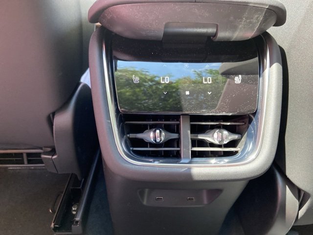 New 2025 Volvo EX90 Ultra image 14
