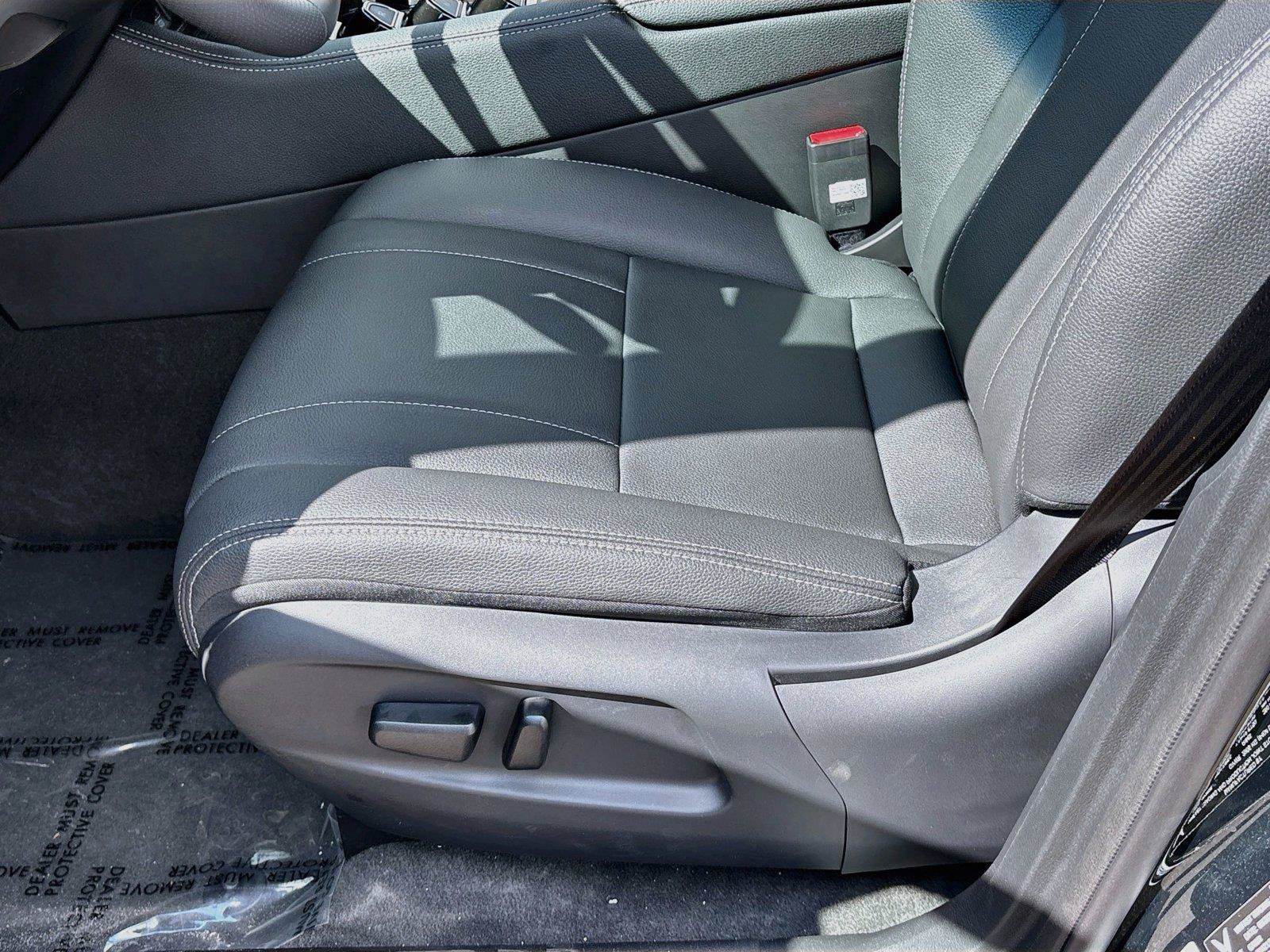 New 2027 VinFast VF 8 Eco AWD/4WD image 18