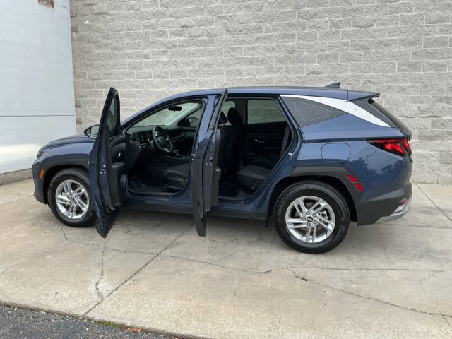 Used 2025 Hyundai Tucson SE FWD image 10