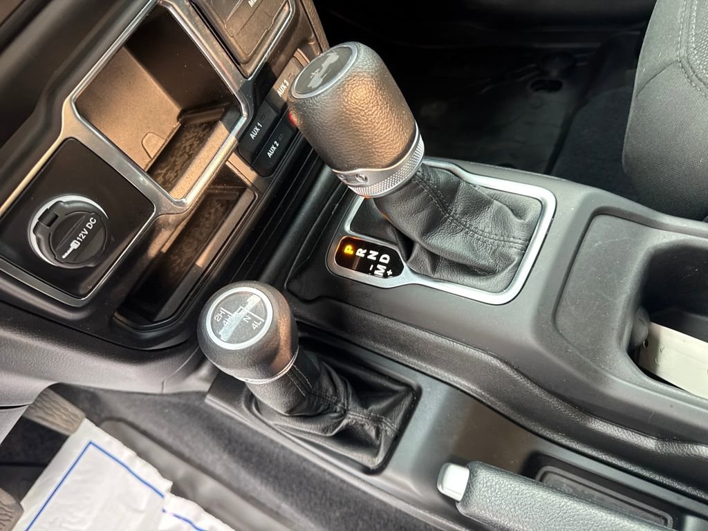 Used 2022 Jeep Wrangler Unlimited Sport image 23