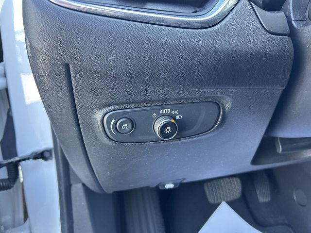 Used 2023 Chevrolet Equinox LT AWD/4WD image 17