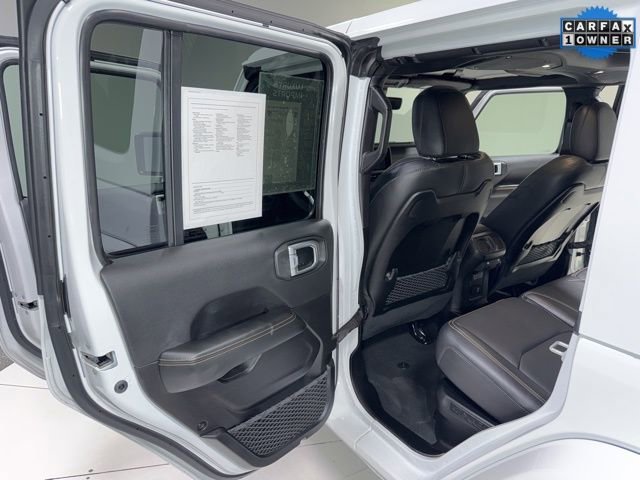 Used 2024 Jeep Wrangler Unlimited Sahara w/ Technology Group image 25