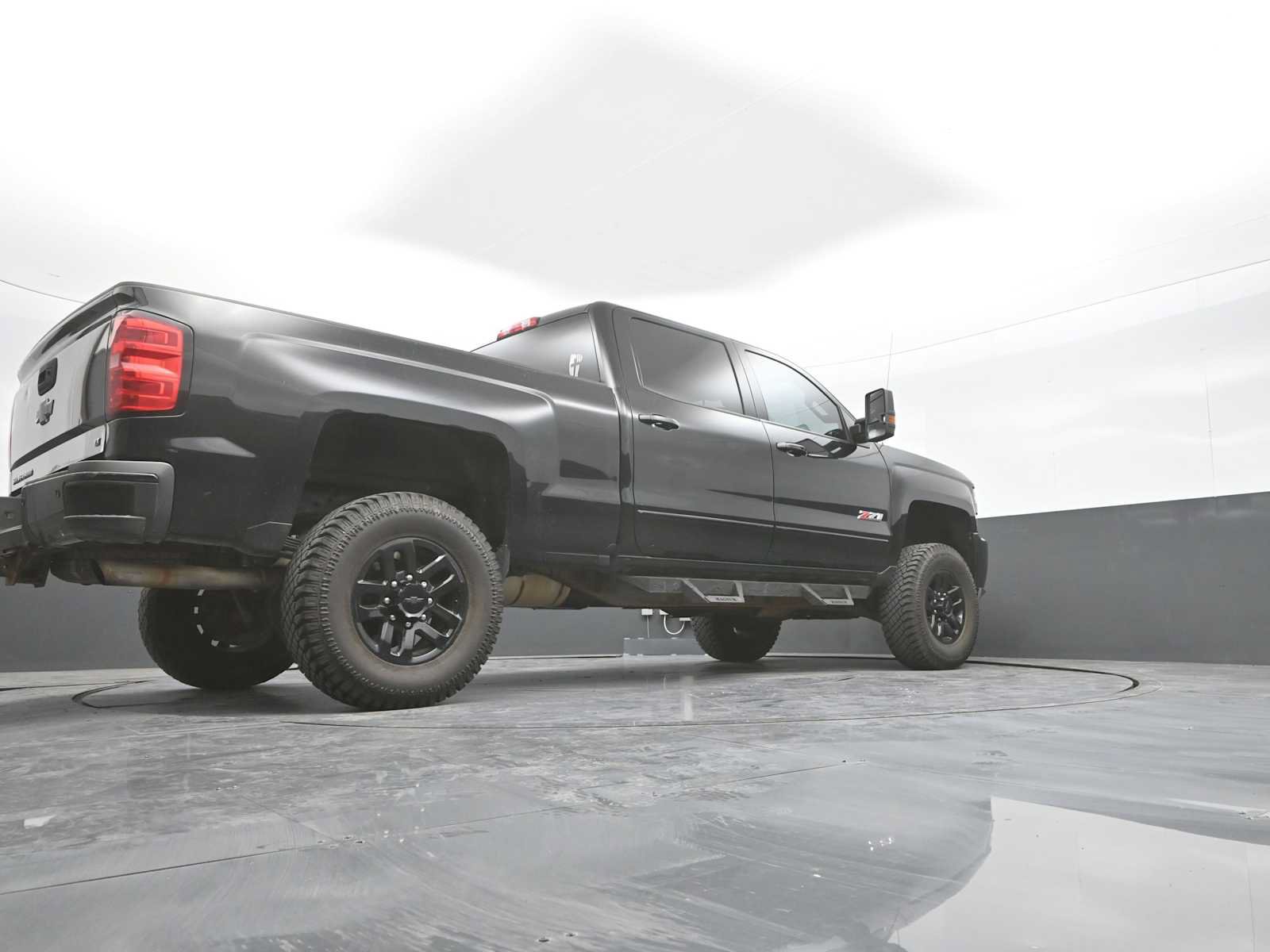 Used 2016 Chevrolet Silverado 2500 LT w/ Midnight Edition AWD/4WD image 34