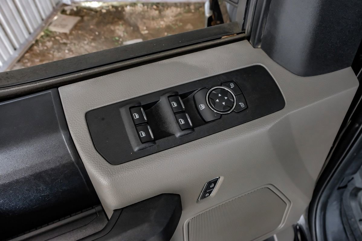 Used 2018 Ford F250 XL w/ STX Appearance Package AWD/4WD image 43