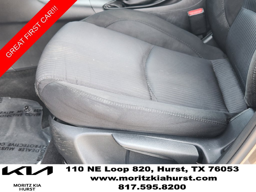 Used 2016 MAZDA MAZDA3 i Sport w/ Preferred Equipment Package FWD image 28