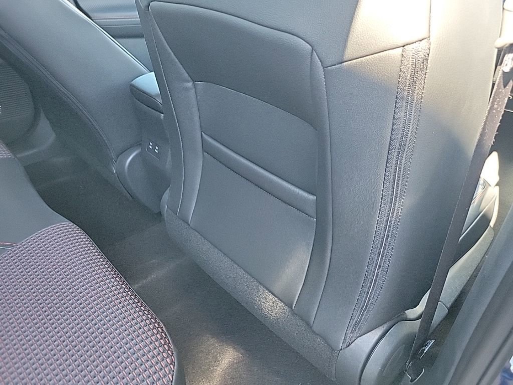 New 2026 Nissan Kicks SR w/ Cold Weather Package image 37