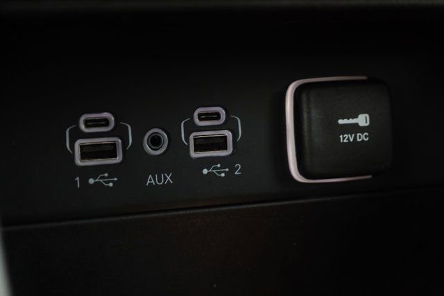 Used 2023 Jeep Grand Cherokee Laredo image 26