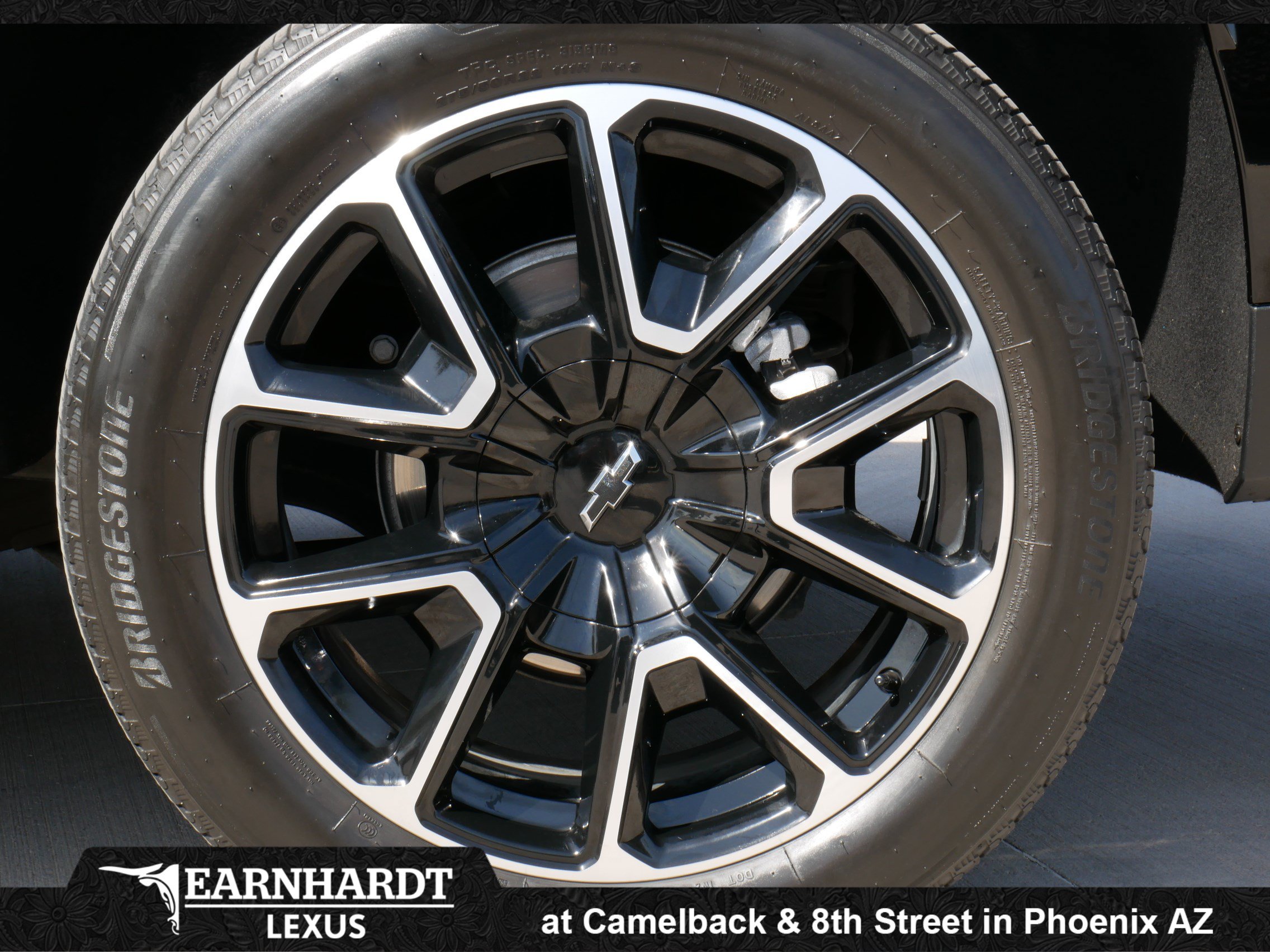Used 2025 Chevrolet Suburban RST w/ Sun And Tow Package AWD/4WD image 17